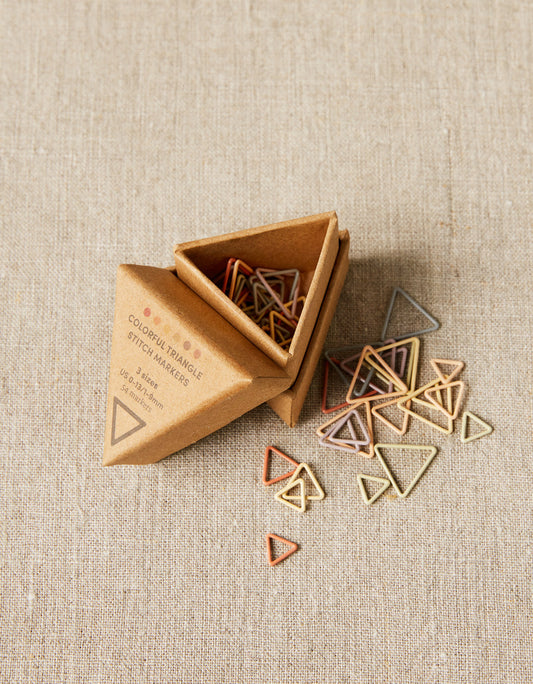 10x Marcapuntos Triangulares <br> Triangle Stitch Markers Earth Tones